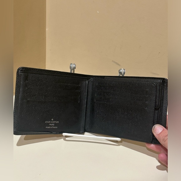 Louis Vuitton Tiaga XL Men’s Wallet - Picture 4 of 16